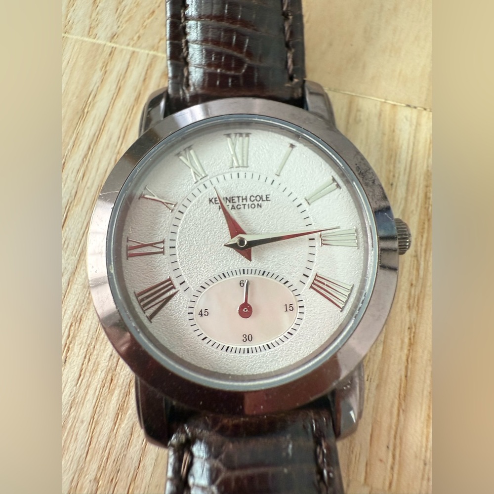 Vintage Kenneth Cole reaction brown leather watch NEW BATTERY